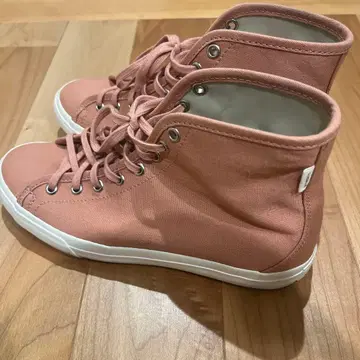 하이컷 스니커즈