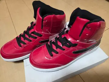 빨간색 하이컷 스니커즈
