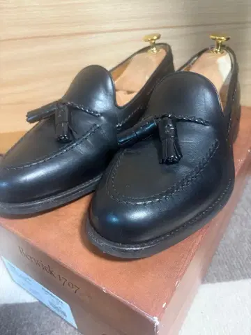 Berwick 4340 블랙 로퍼 UK 7