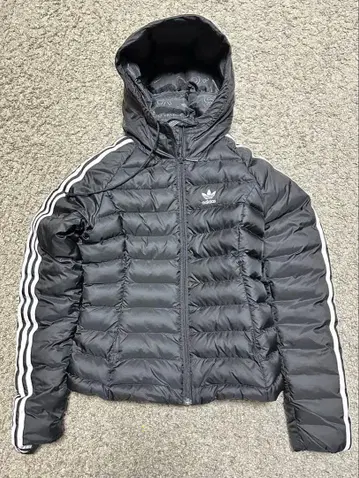 여성용 adidas 후드 부착 다운 자켓 블랙