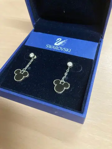 Swarovski 미키마우스형 귀걸이