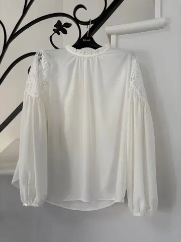 스트로베리 필드 블라우스