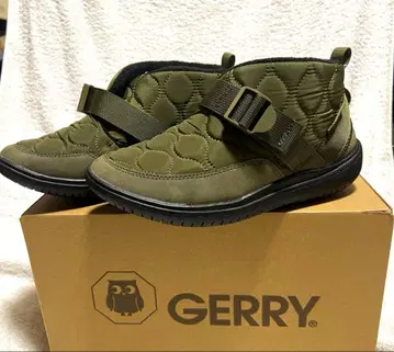 새상품 GERRY 올리브색 퀼팅 부츠 M