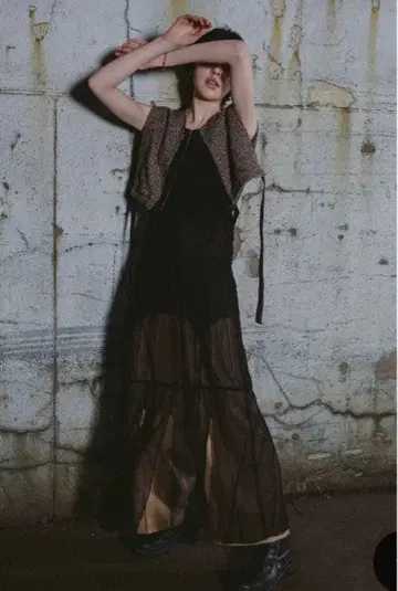 ELCHELE FILMY SQUID SKIRT 블랙 F 새상품