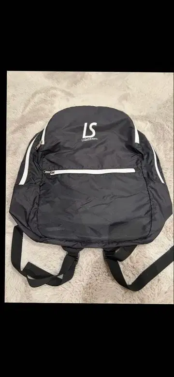 LS 로고 포함 블랙 백팩