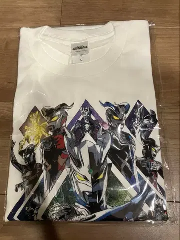 츠부콘 한정판 울트라맨 제로 미야노 마모루 디자인 T셔츠 미개봉 새상품