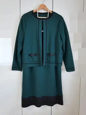 새상품급 레리안 빅 사이즈 13+ 울 니트 원피스 수트 그린