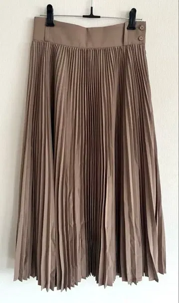 HYKE 플리츠 스커트