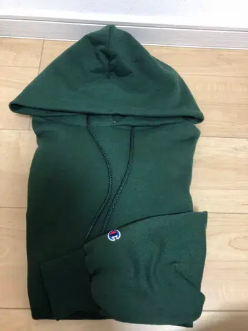 챔피온 다크 그린 후드 부착 후드 맨투맨