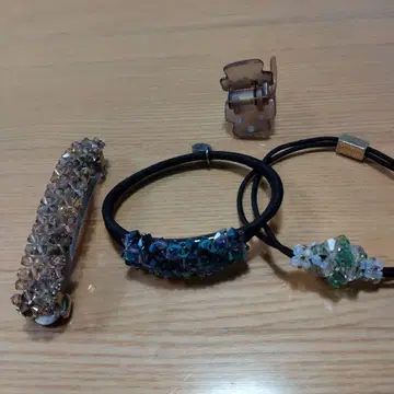 비즈 장식 헤어 액세서리 4세트