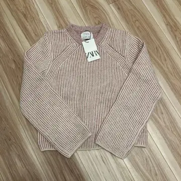 ZARA 핑크 니트