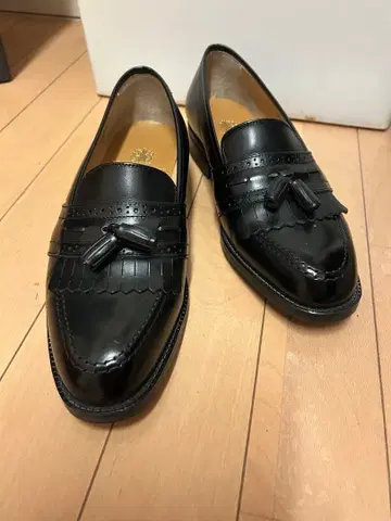 HARDY AMIES 블랙 태슬 로퍼 24.5cm