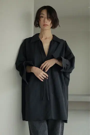 에트레토쿄 스키퍼 튜닉 블라우스