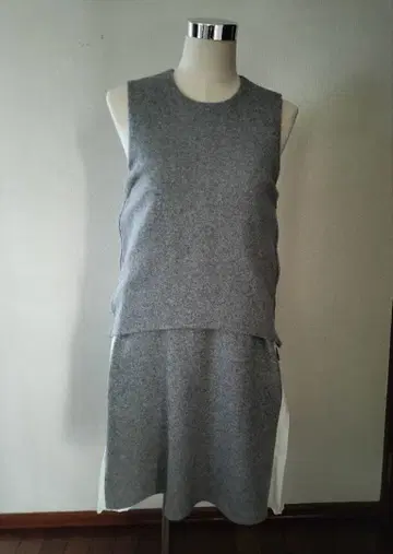 아유미 인터내셔널 슬리브리스 튜닉 점퍼 스커트