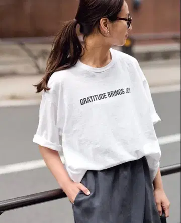 새상품 프레임워크 LOGO T-SHIRT 화이트 프리 사이즈