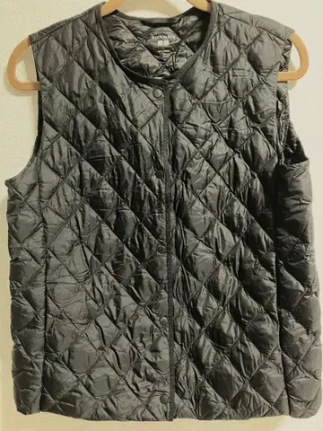 미사용 UNIQLO WARM PADDED 다운 베스트 L 블랙