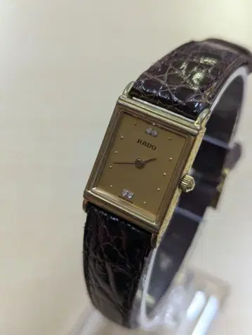 레어 RADO 라도 여성용 손목시계 골드 직사각형 엘레강트 4P 다이아