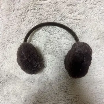 다크 브라운 퍼 귀도리