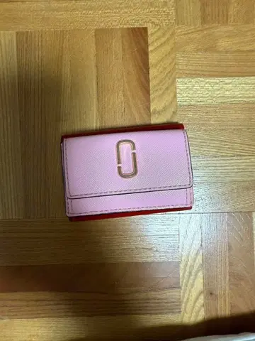 마크제이콥스 3단 폴더형 지갑 핑크 레드