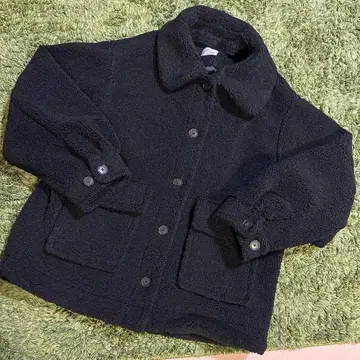 LOWRYS FARM 블랙 보아 자켓