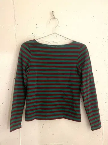 agnes b. 보더 롱 T