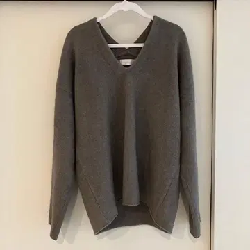 RIVE DROITE 그레이 V넥 니트