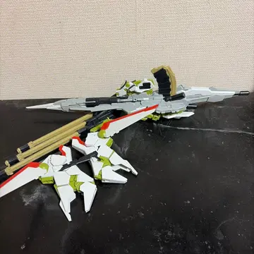 HG 제우스 실루엣