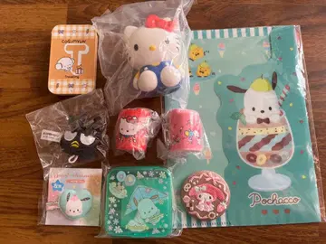 산리오 포차코, 헬로키티, 마이멜로디, 코기뮨 세트