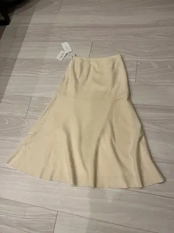 untitled 플레어 스커트 새상품 미사용품