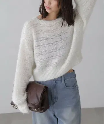 Free's Mart 라메 페더 모헤어 라이크 니트 화이트