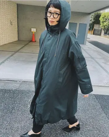 RIM.ARK 백 사이드 다운 코트