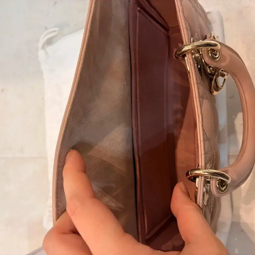 디올 [파워정품] 디조이백 미듐 핑크컬러 사진 5