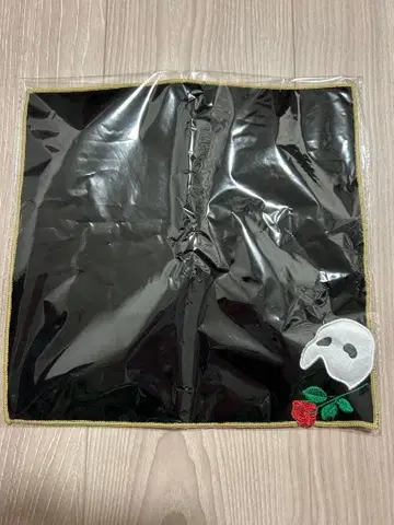 오페라좌의 괴인 핸드 타월 블랙 2025