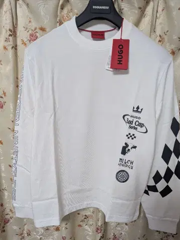 일본 국내 완판 Hugo 코튼 저지 T셔츠 레이싱 스타일 프린트