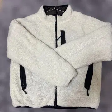화이트 플리스 자켓