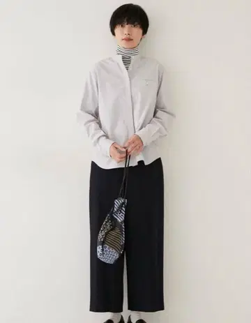 휴먼 우먼 스트라이프 밴드 카라 셔츠 S 사이즈