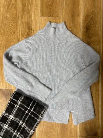 슬로브 이에나 터틀넥 스웨터 블루 니트