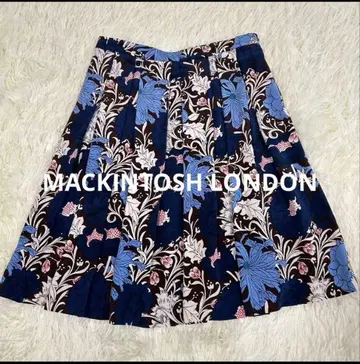 [ 새상품급 ] 매킨토시 런던 실크 100% 보타니컬 꽃무늬 스커트 44