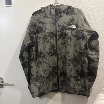 THE NORTH FACE 카모플라쥬 나일론 자켓 여성용(XL)