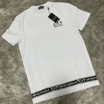 EA7 화이트 T셔츠 로고