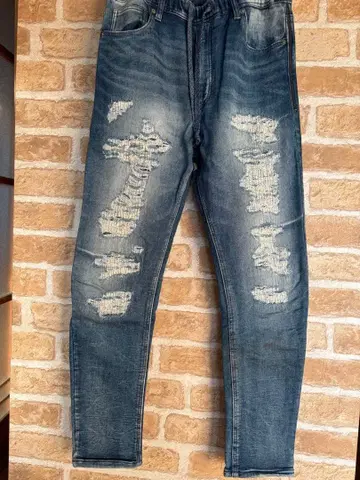 데미지 가공 스키니 데님 팬츠