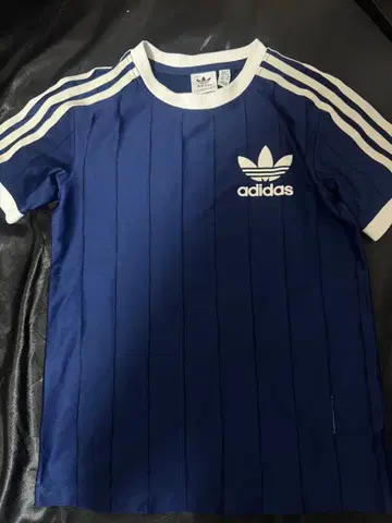 아디다스 오리지널 상의