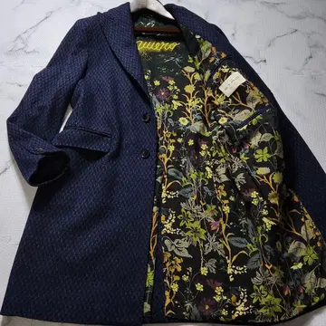 컨디션 최상 최근 모델 에트로 체스터 코트 안감 올 패턴 꽃무늬 네이비