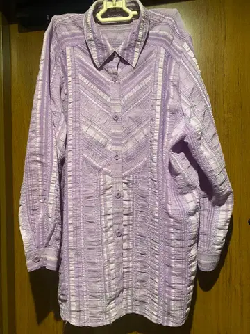 MISSSEL 보라색 스트라이프 패턴 긴팔 셔츠