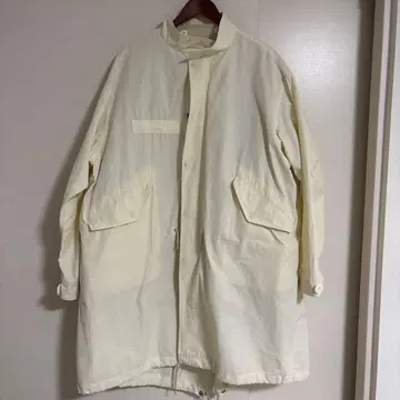 빔즈 아이보리색 롱 모즈 코트