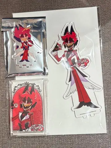 애니카페 해즈빈 아크릴 스탠드 알래스터 리퀴드 아크릴 키링