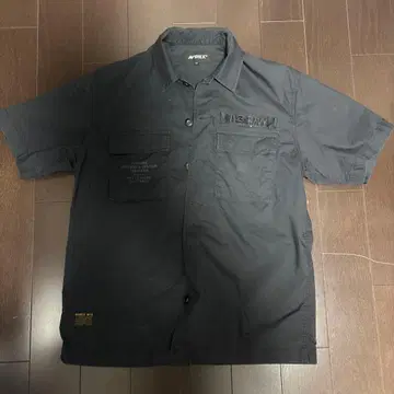 AVIREX 반팔 셔츠 블랙