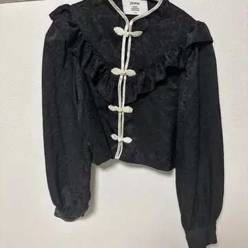 jouetie 프릴 장식 블랙 긴팔 블라우스