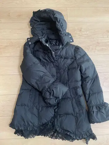 앤드러브 다운 코트 프릴 블랙 L