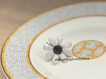 마가렛 귀걸이 한쪽